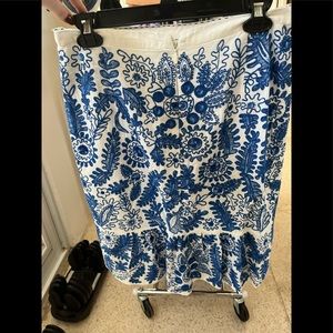 EMBROIDERED SKIRT